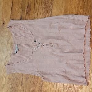 American Eagle soft pink crop top